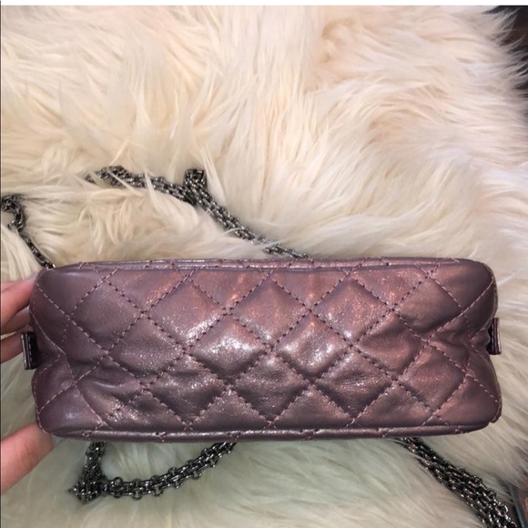 Chanel 2.55 Reissue Camera Metallic Shoulder Bag - Picture 7 of 8